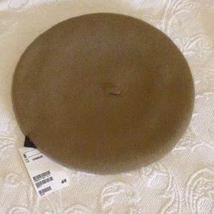 H & M beret